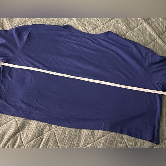 Ladies The Nike Tee Loose Fit Cropped T-Shirt - Picture 9 of 10